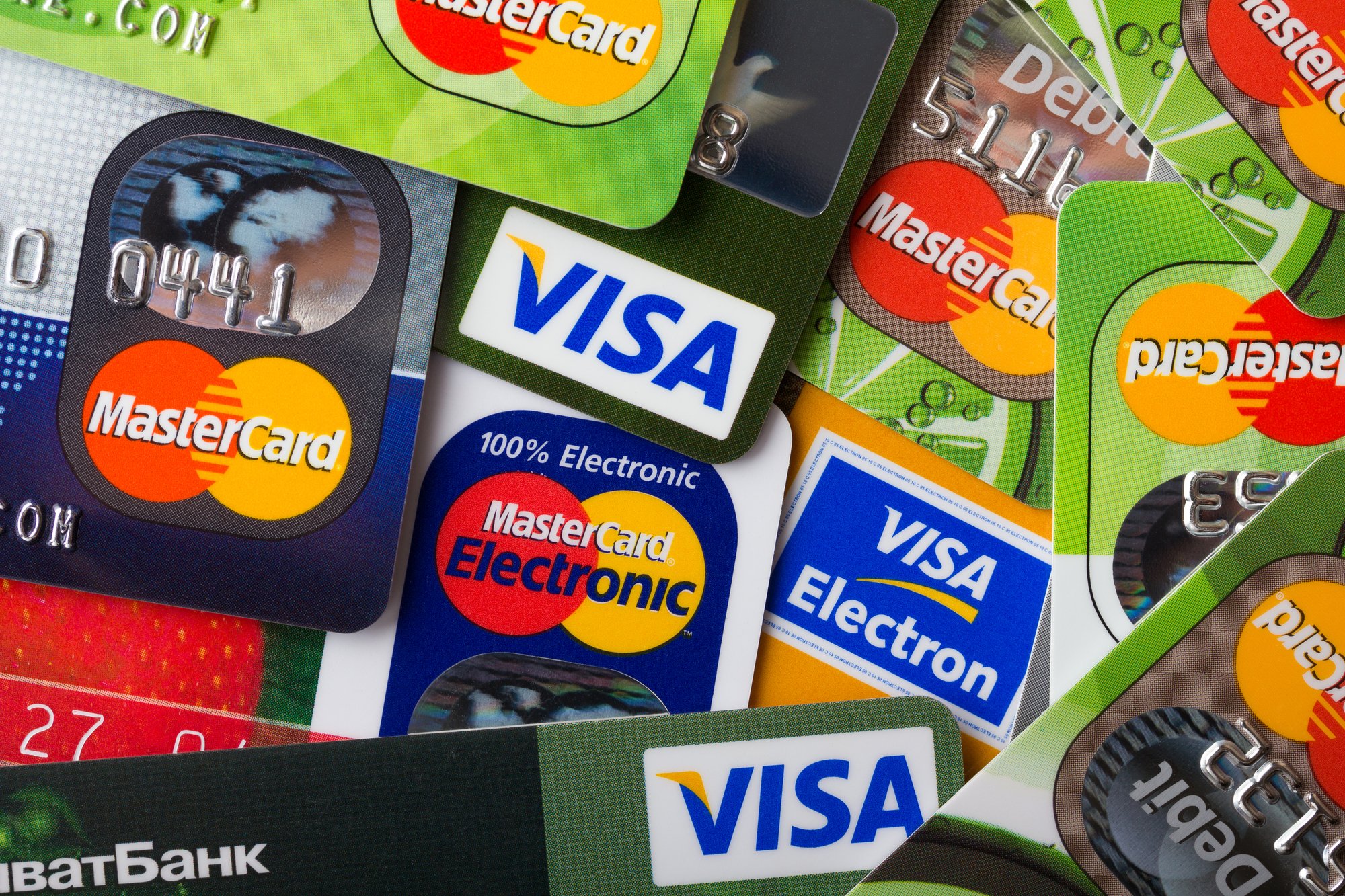 Виды банковских карт по платежной системе и их отличия: Visa, MasterCard, МИР
